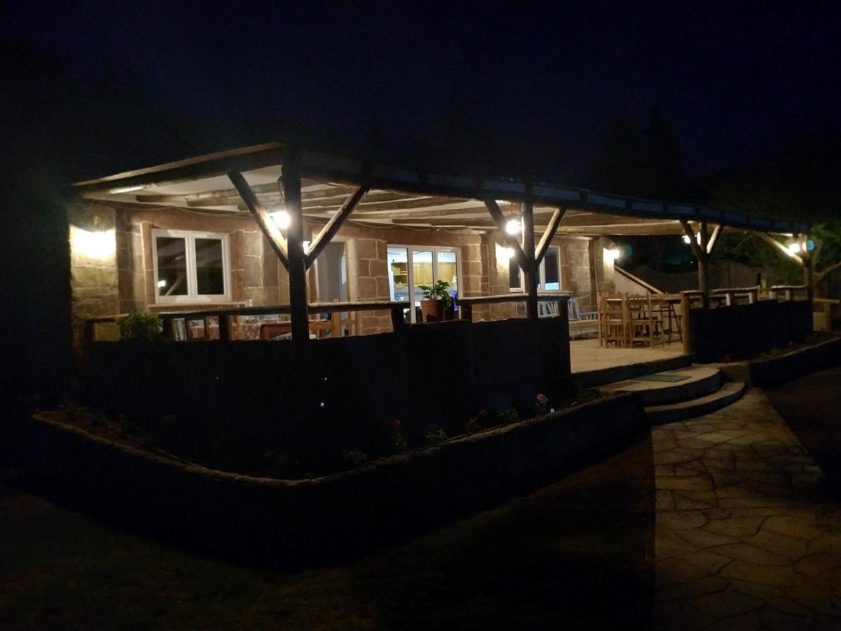 Vila Casa Mirlo Montmesa Exteriér fotografie